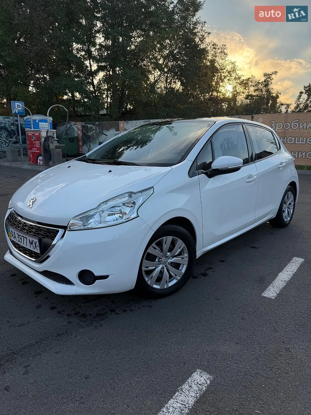 Peugeot 208, 2013