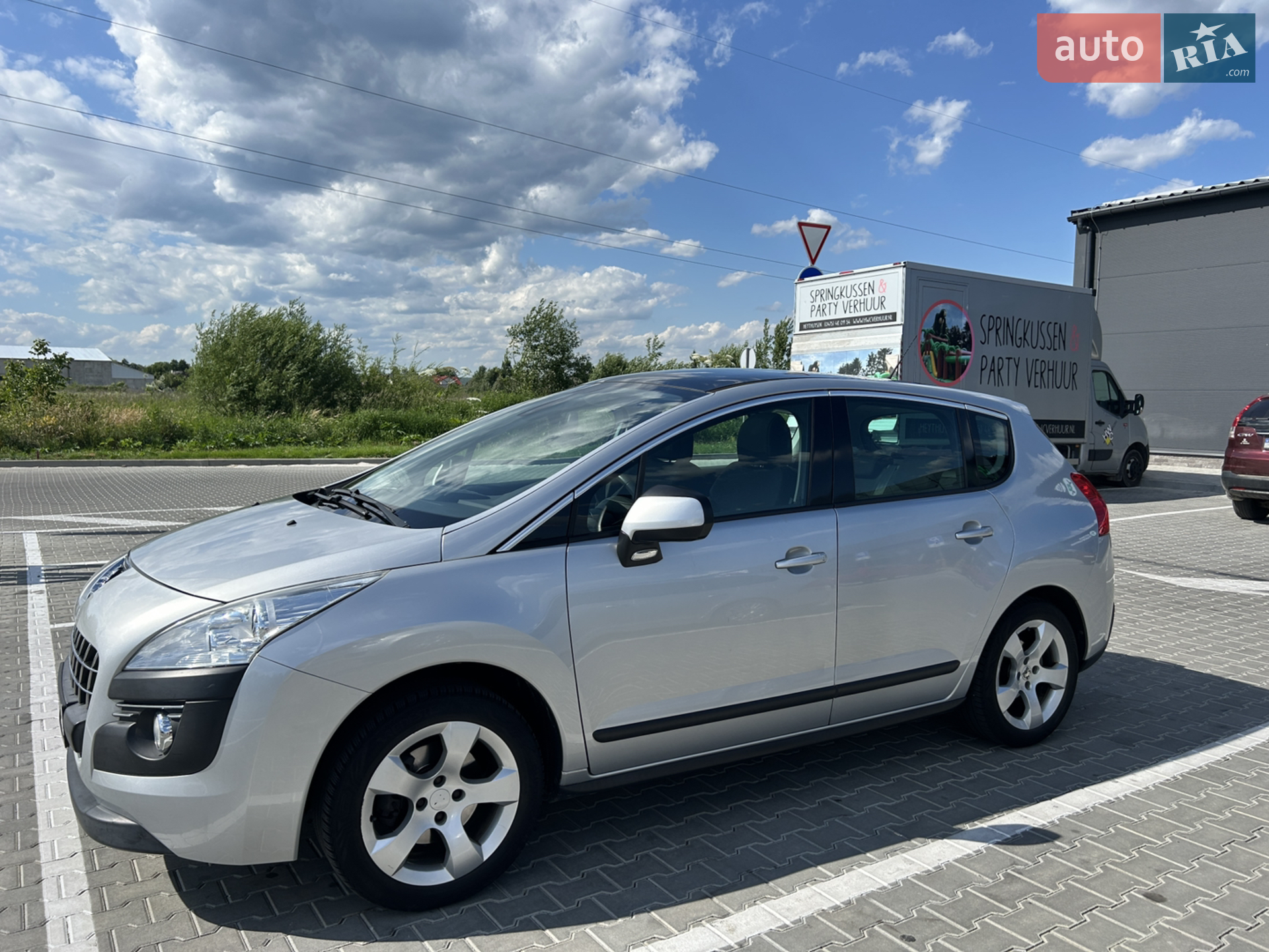 Peugeot 3008, 2011