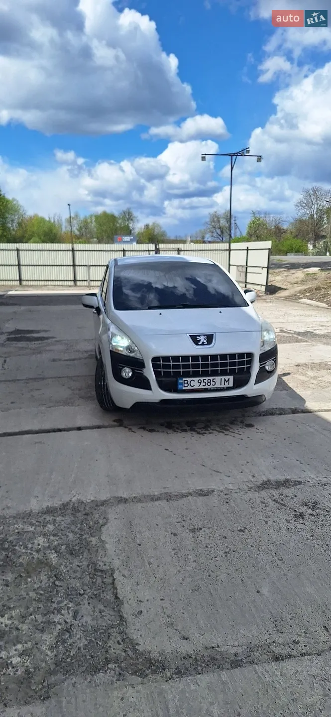 Peugeot 3008, 2011