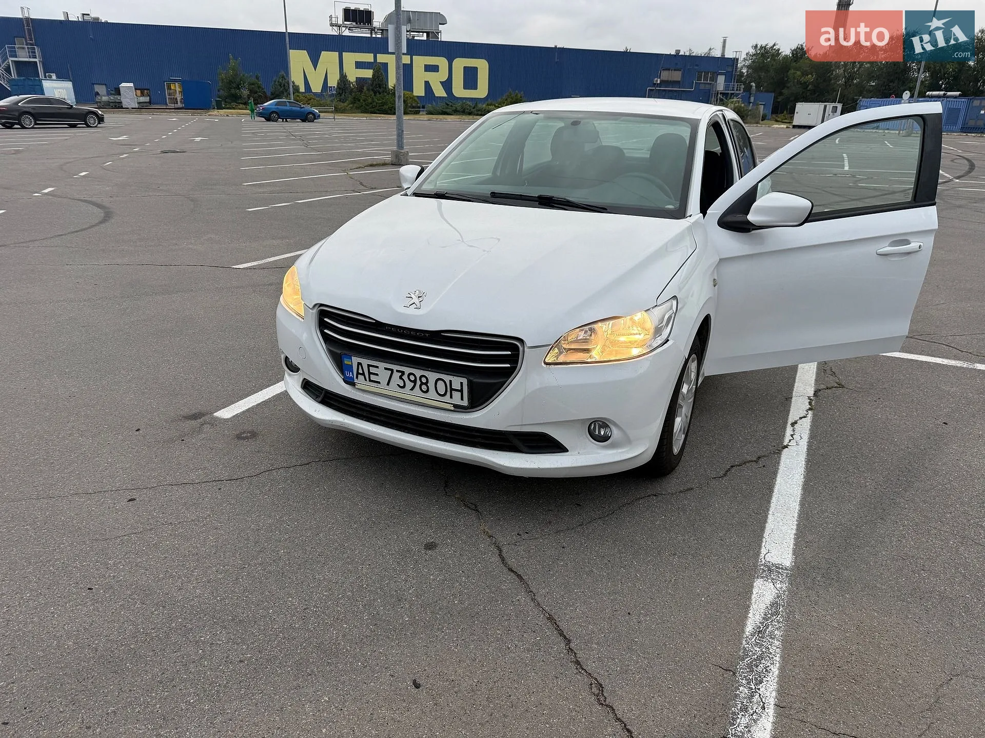 Peugeot 301, 2016