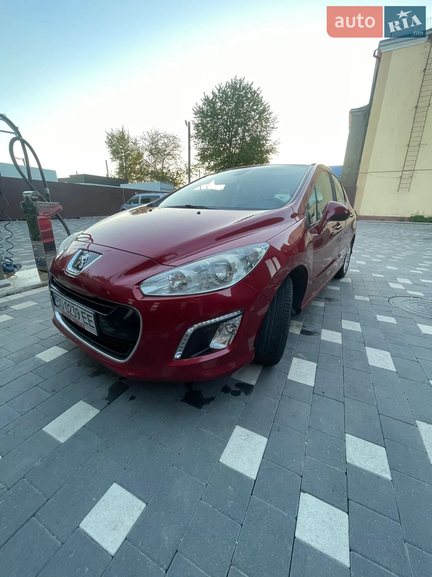 Peugeot 308, 2011
