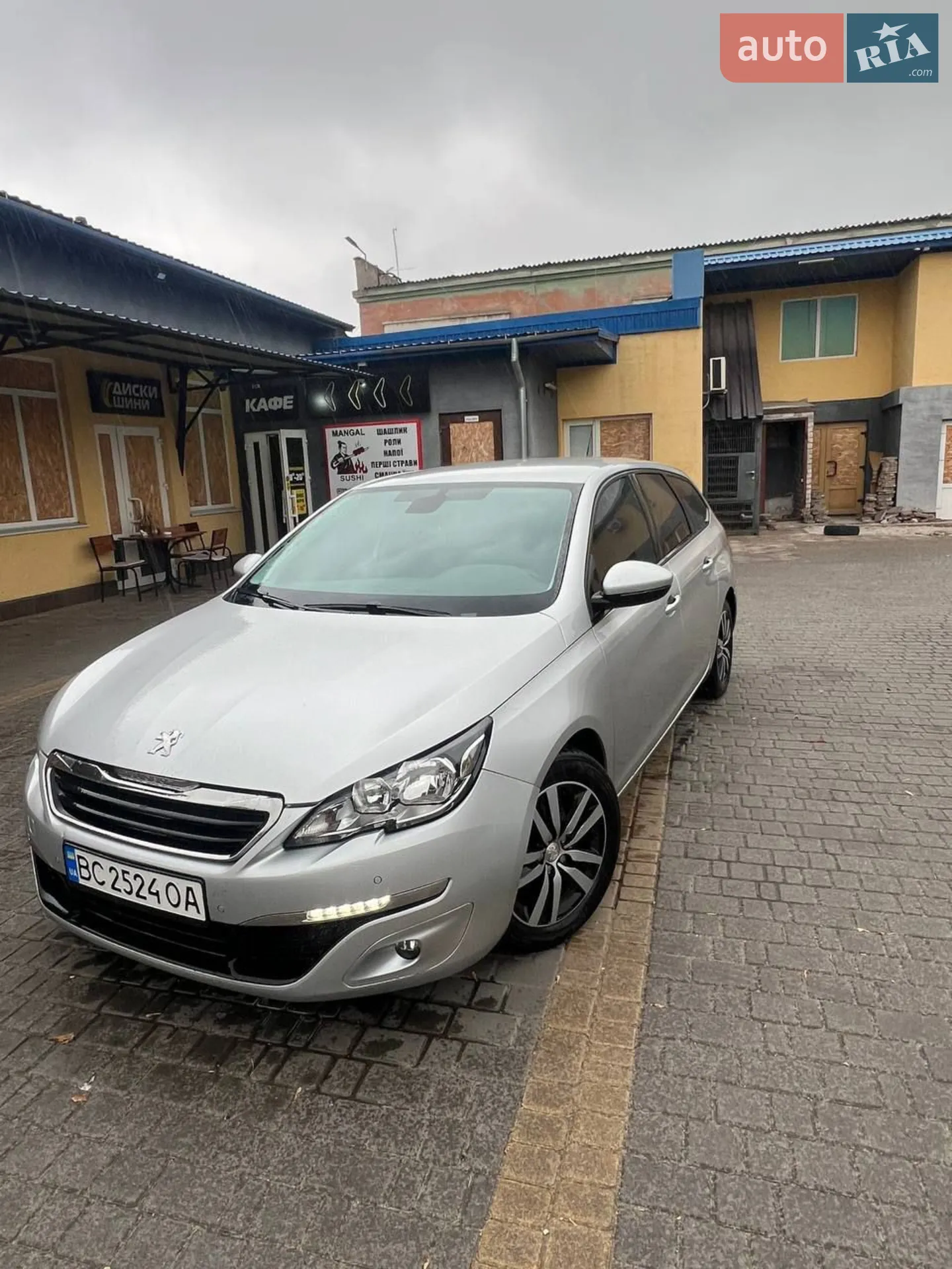 Peugeot 308, 2015