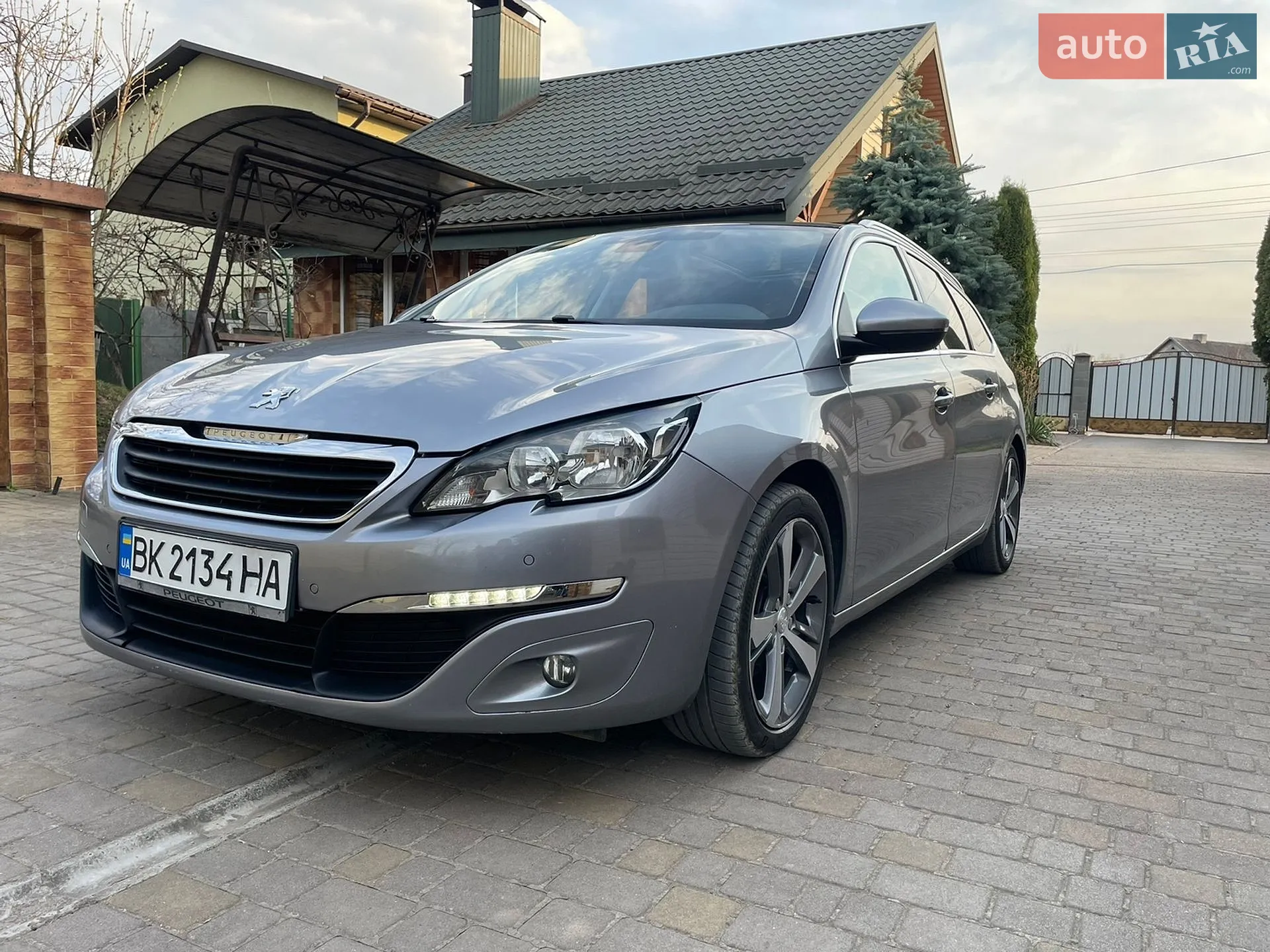 Peugeot 308, 2015