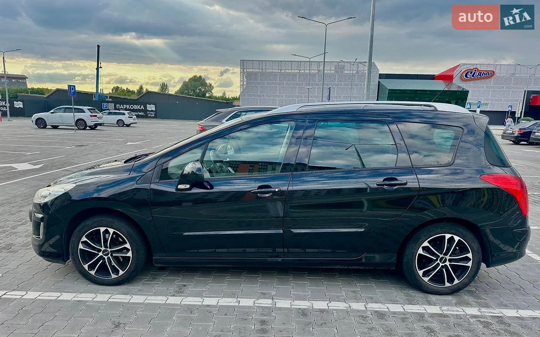 Peugeot 308, 2010