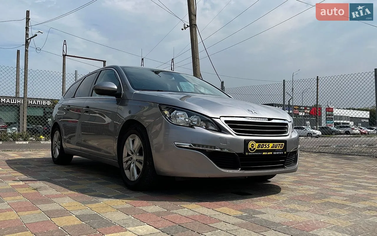 Peugeot 308, 2015