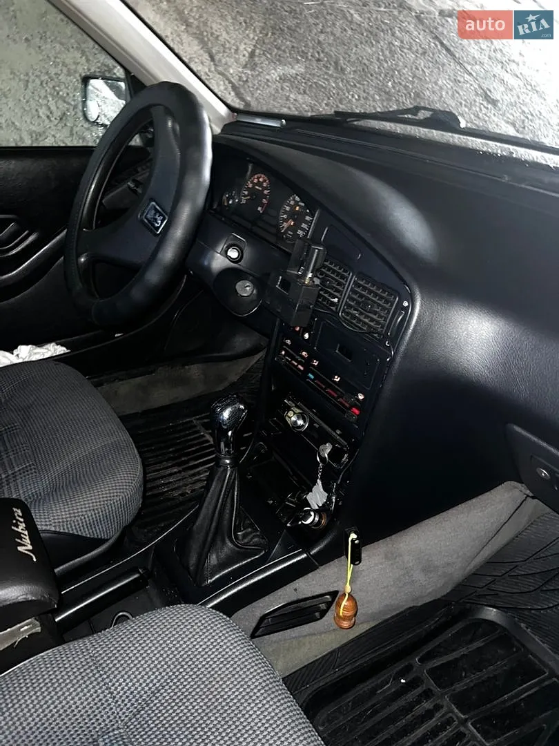 Peugeot 405, 1993