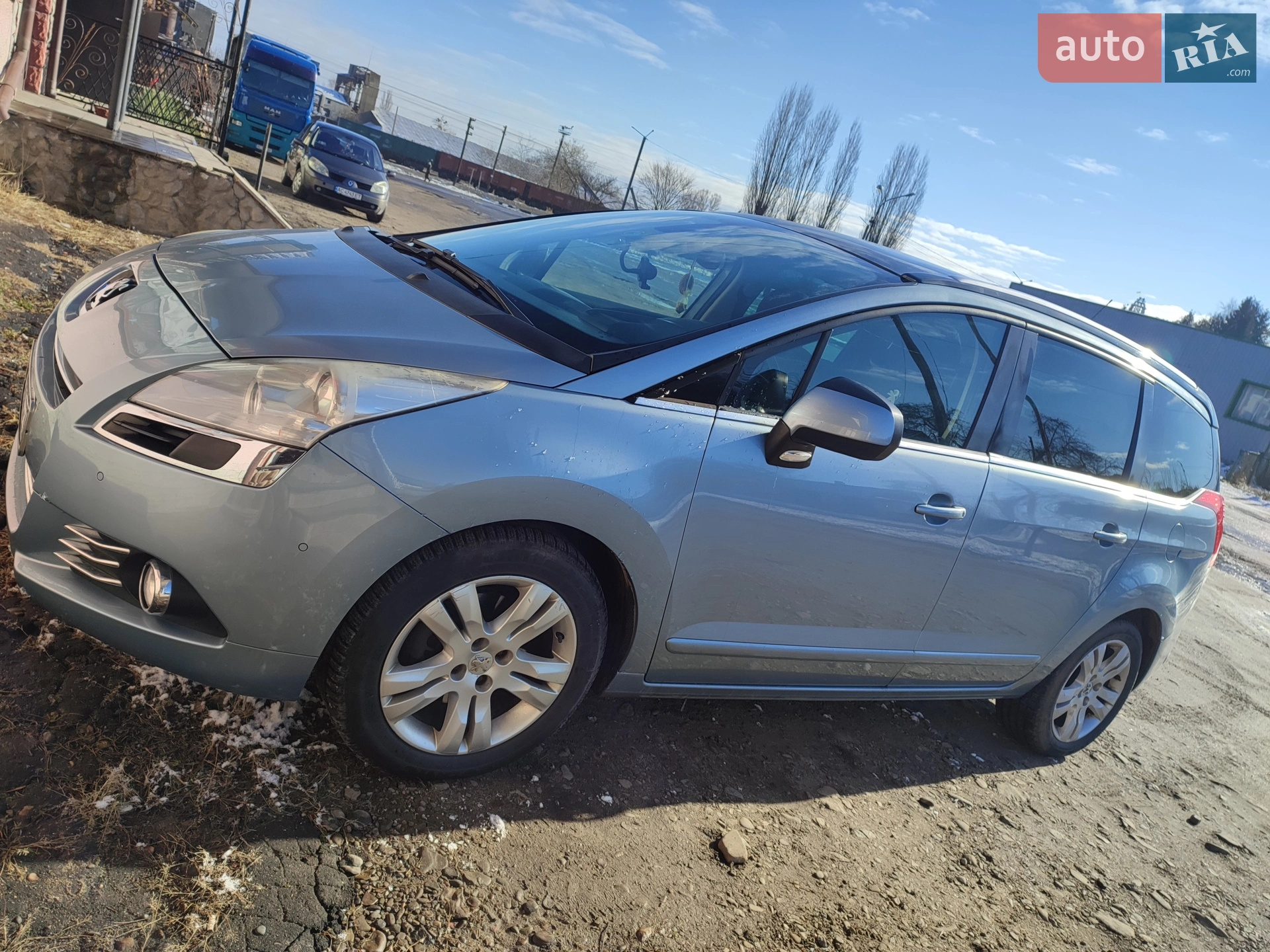 Peugeot 5008, 2010