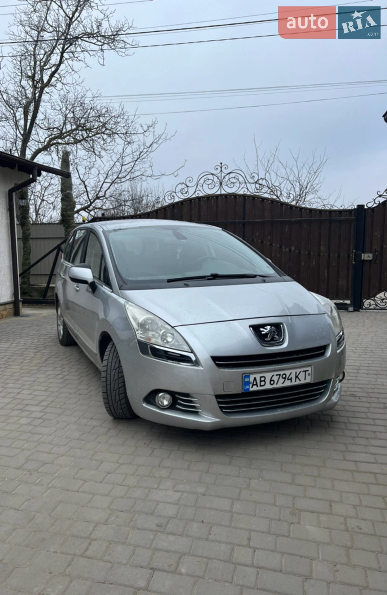 Peugeot 5008, 2010