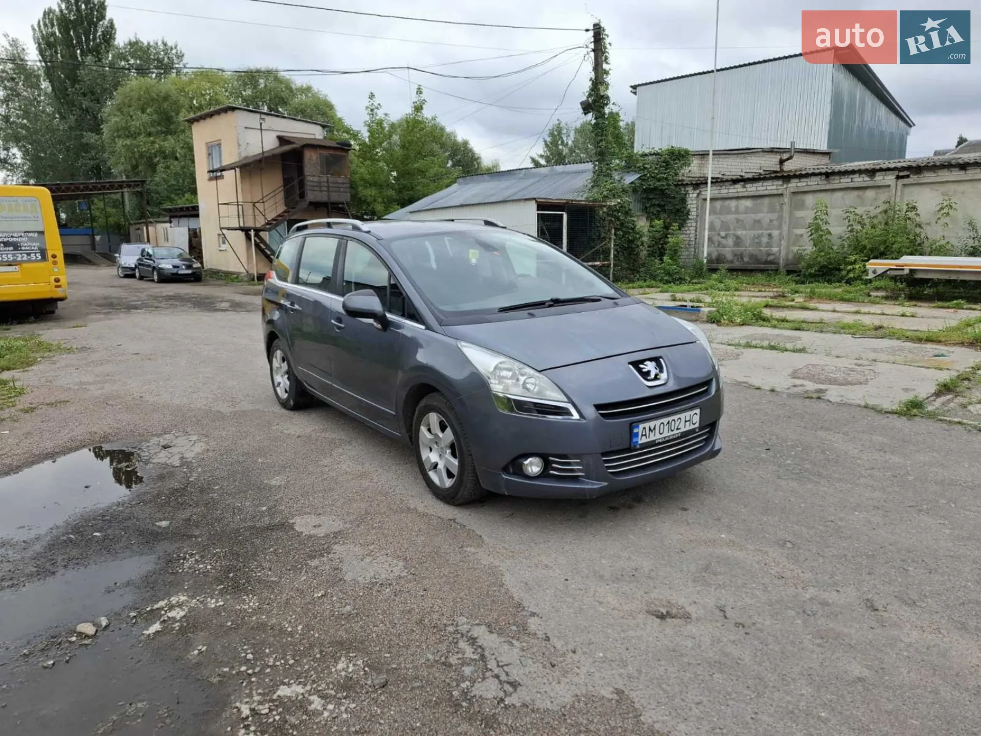 Peugeot 5008, 2011