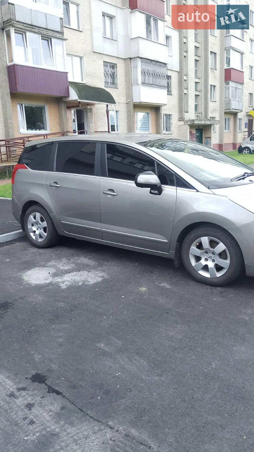 Peugeot 5008, 2009