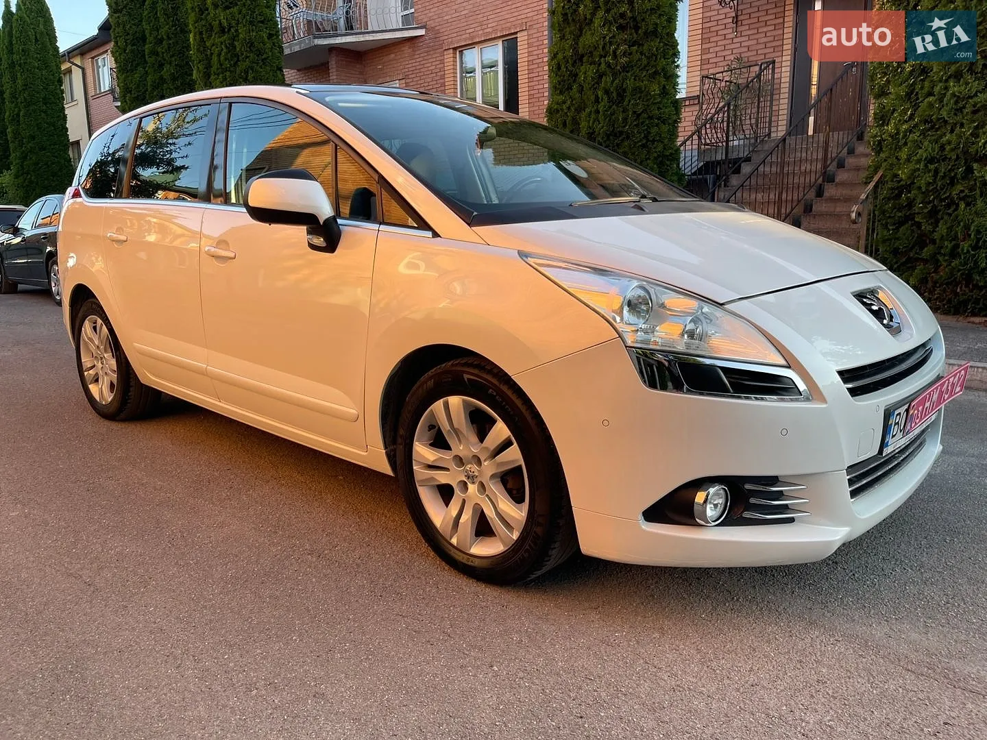 Peugeot 5008, 2010