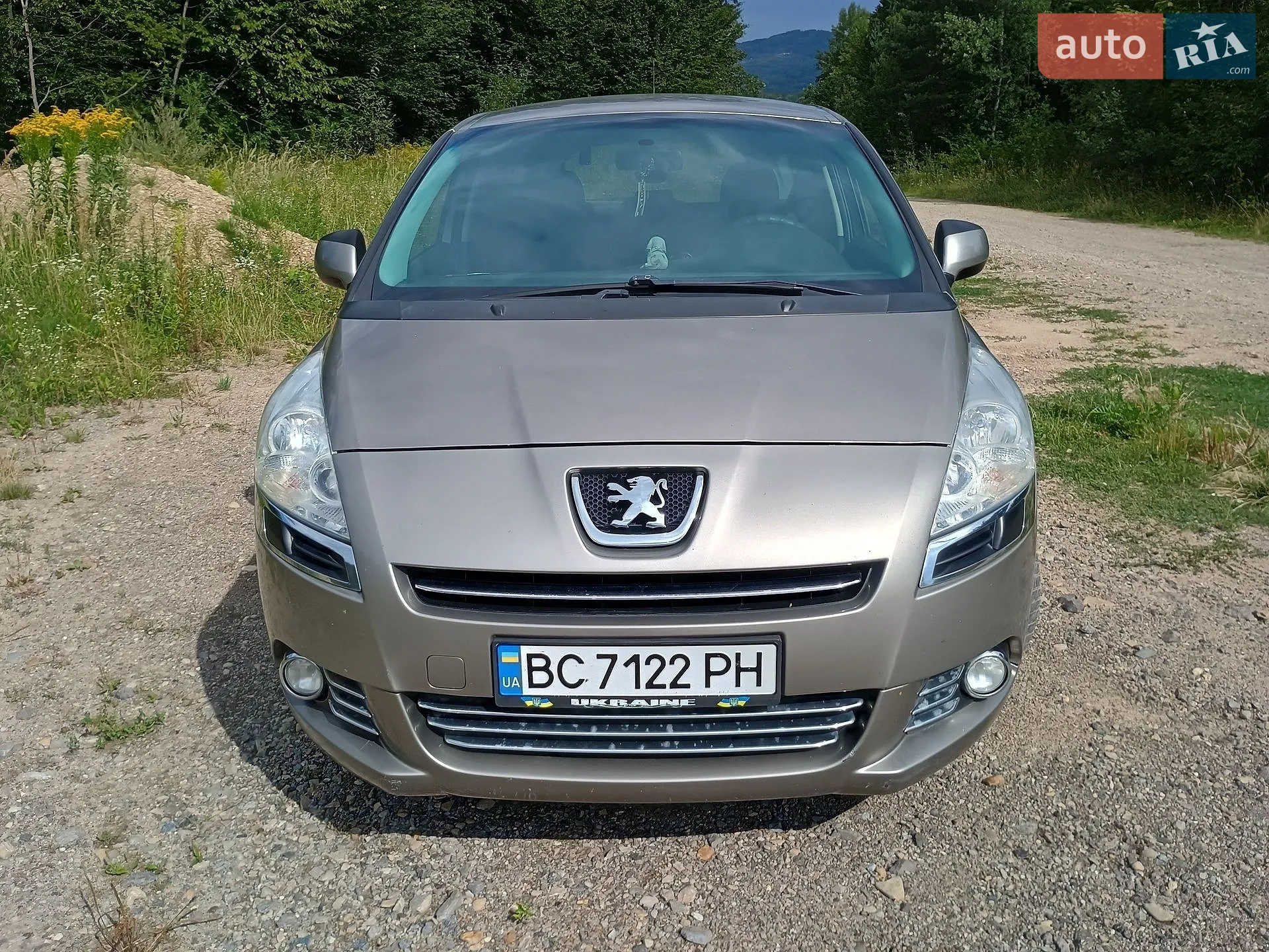 Peugeot 5008, 2011