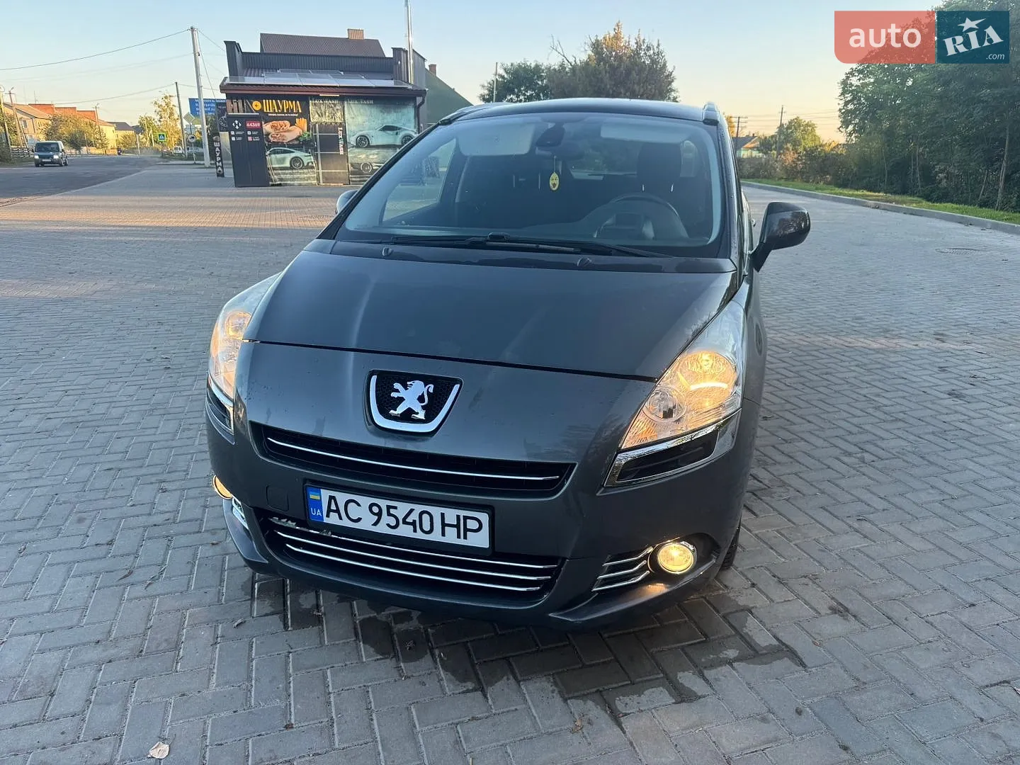 Peugeot 5008, 2010