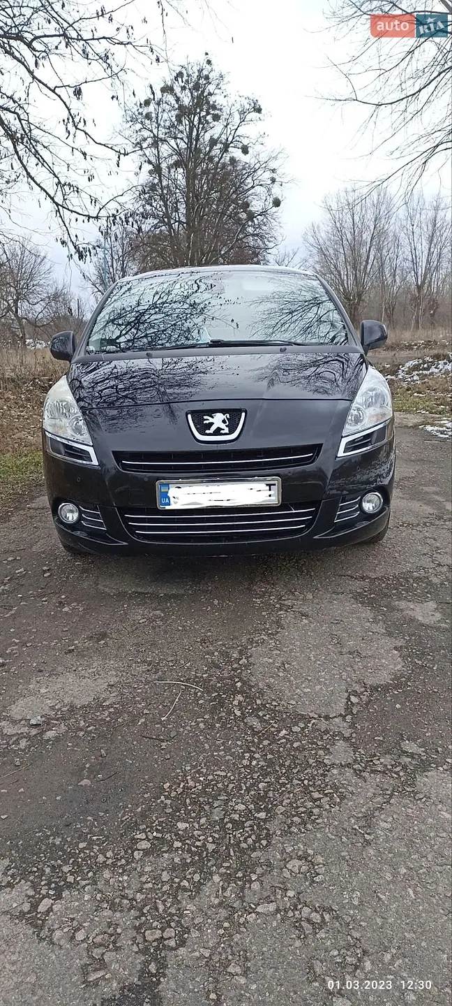 Peugeot 5008, 2010