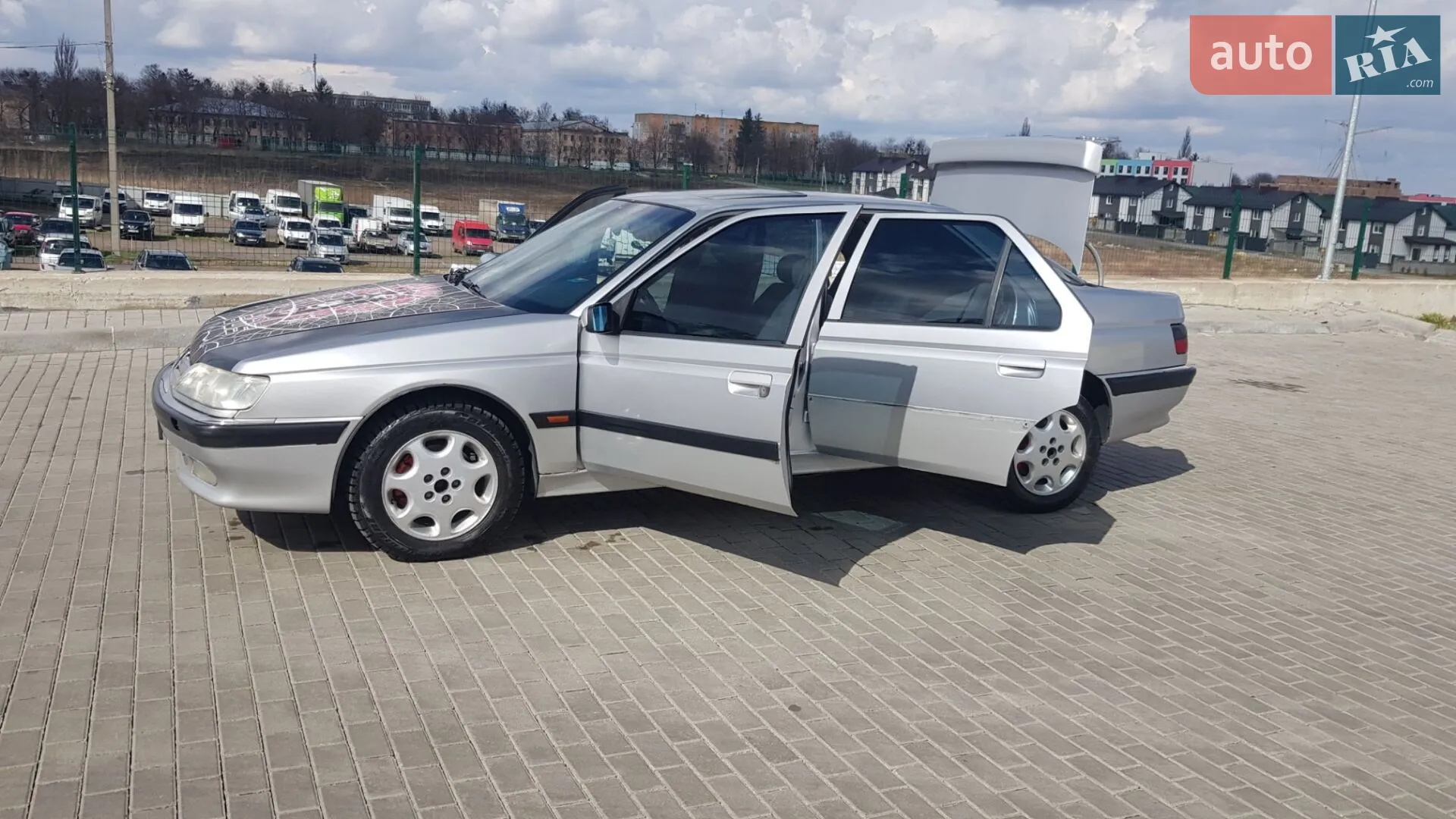 Peugeot 605, 1996