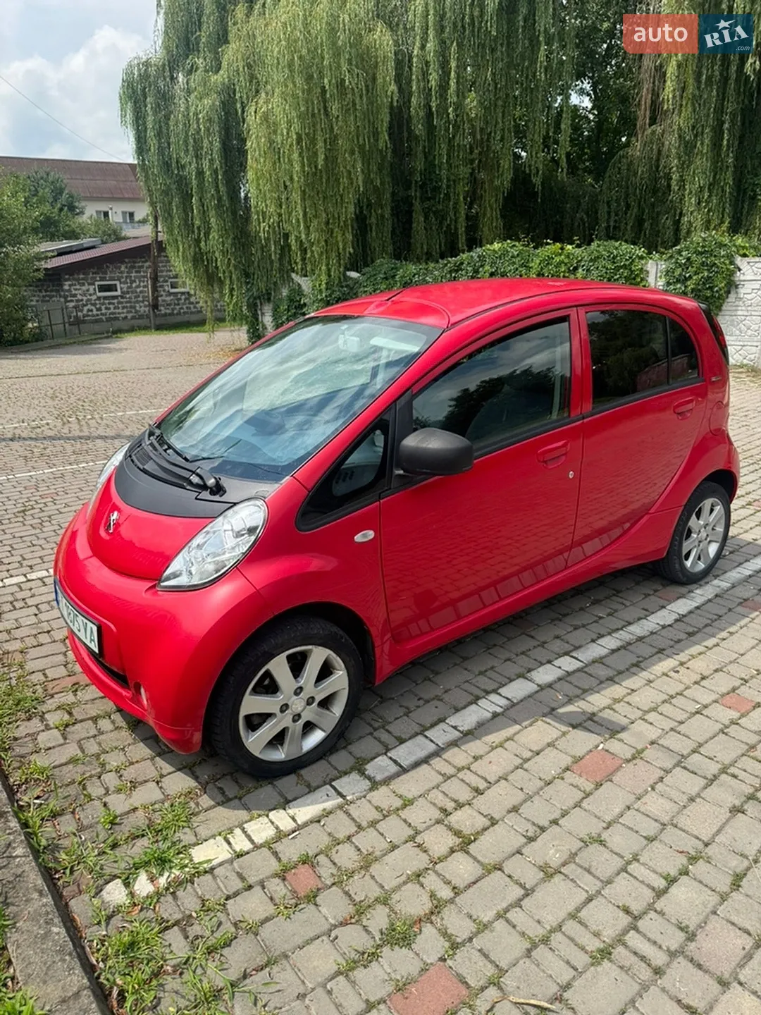 Peugeot iOn, 2010