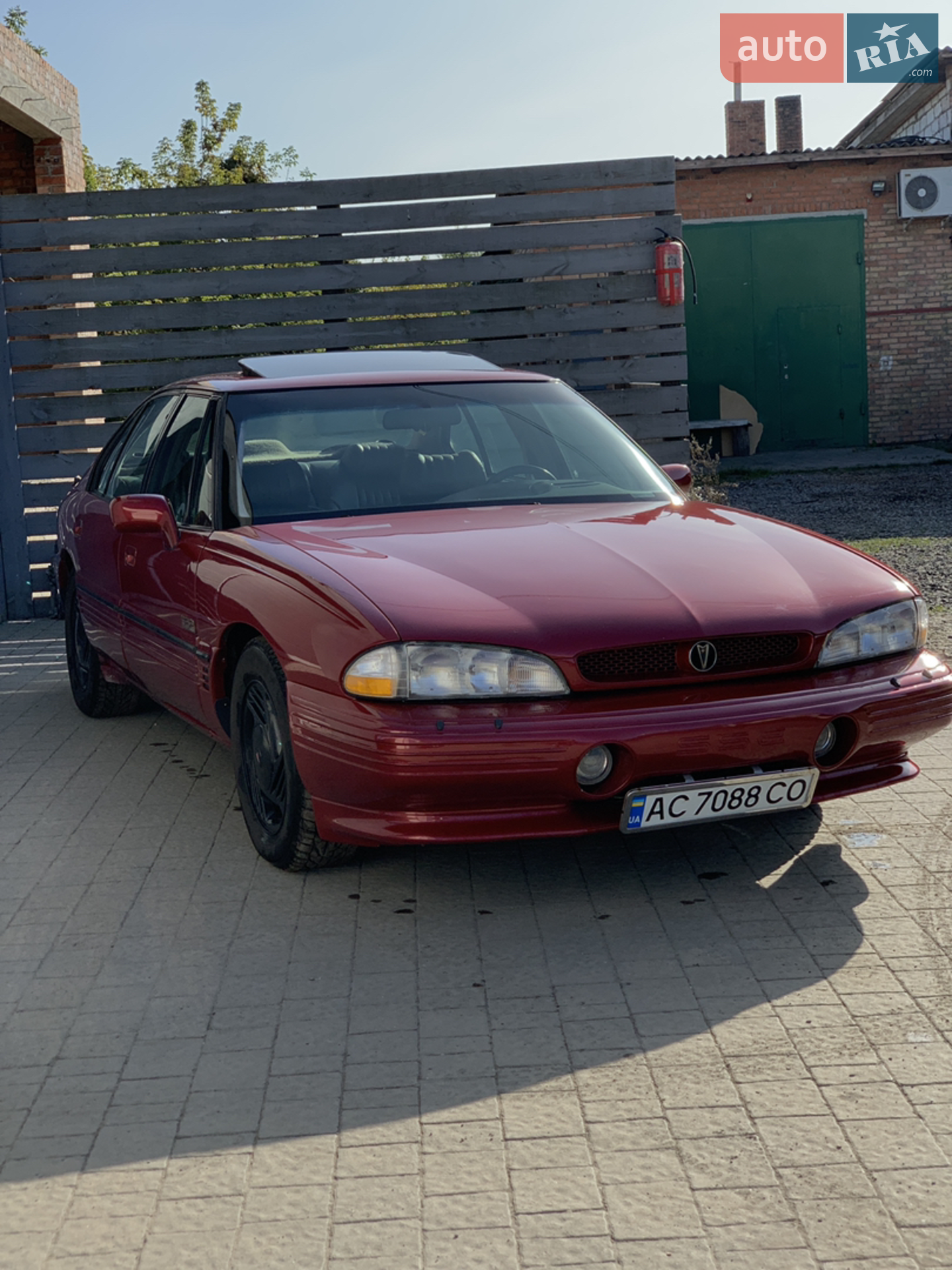 Pontiac Bonneville, 1993
