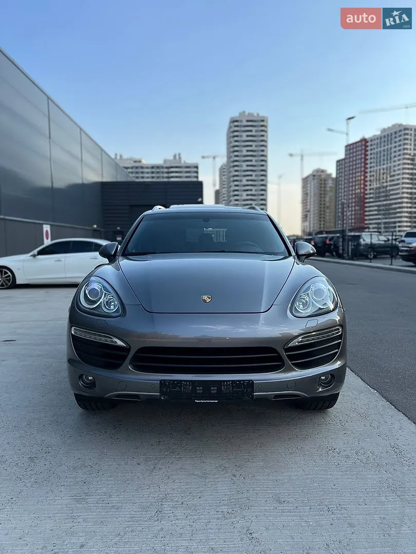 Porsche Cayenne, 2010