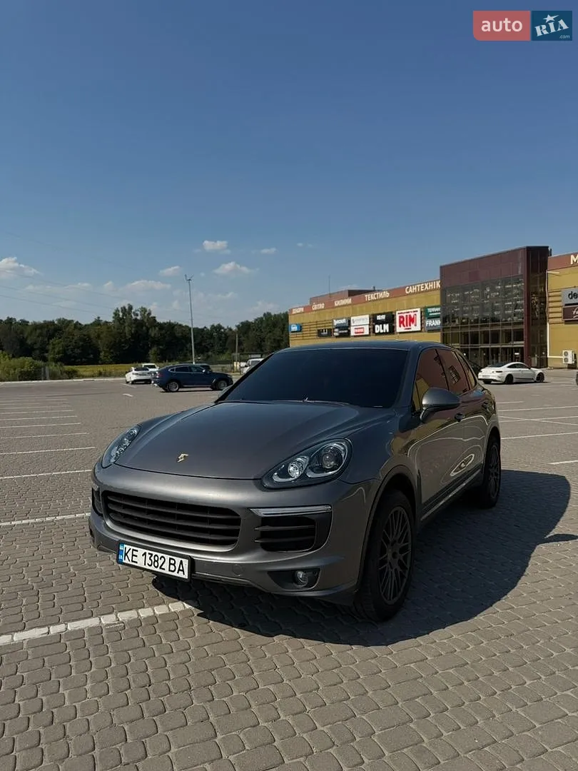 Porsche Cayenne, 2015