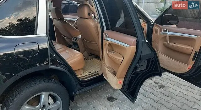 Porsche Cayenne, 2003