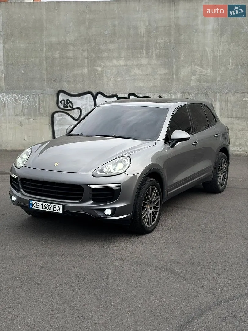 Porsche Cayenne, 2015