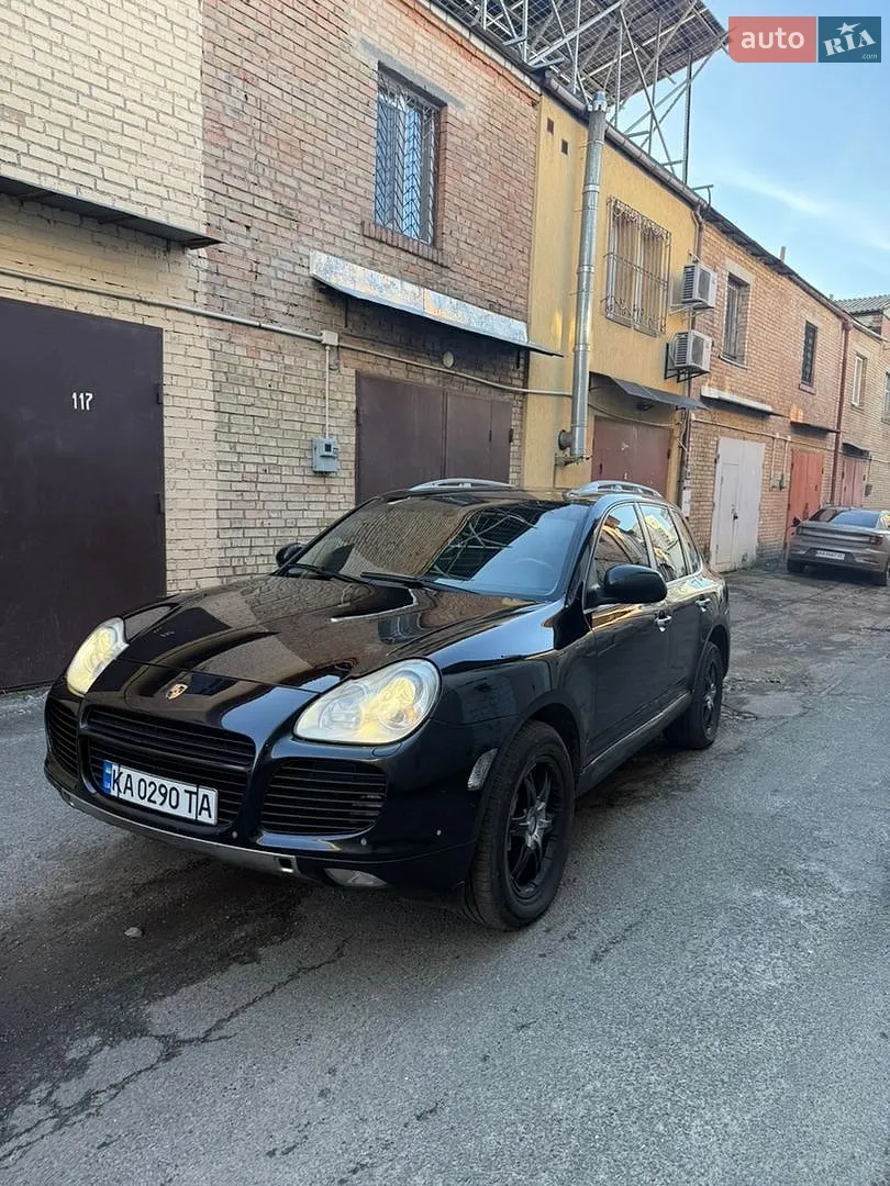 Porsche Cayenne, 2004