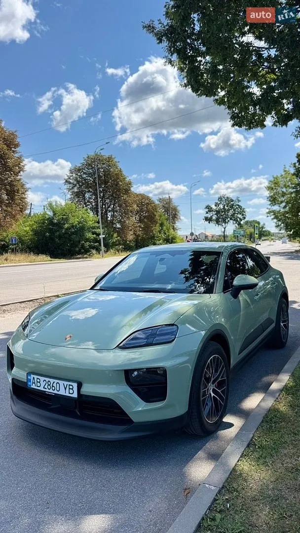 Porsche Macan, 2025