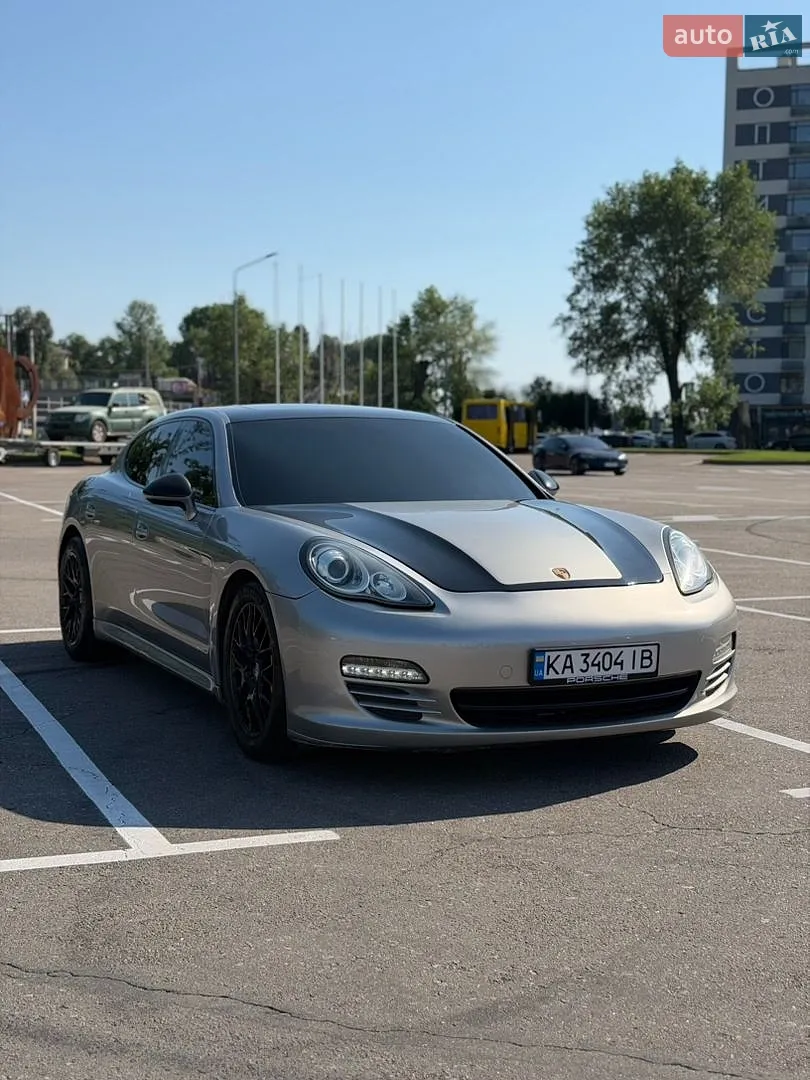 Porsche Panamera, 2010
