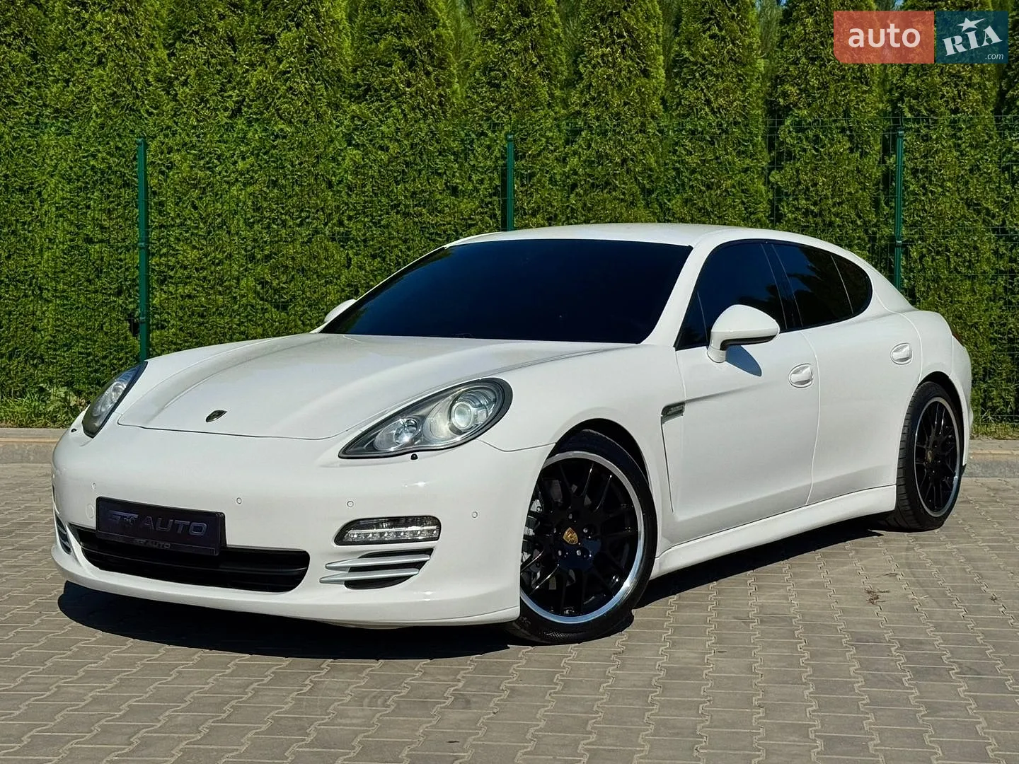 Porsche Panamera, 2011