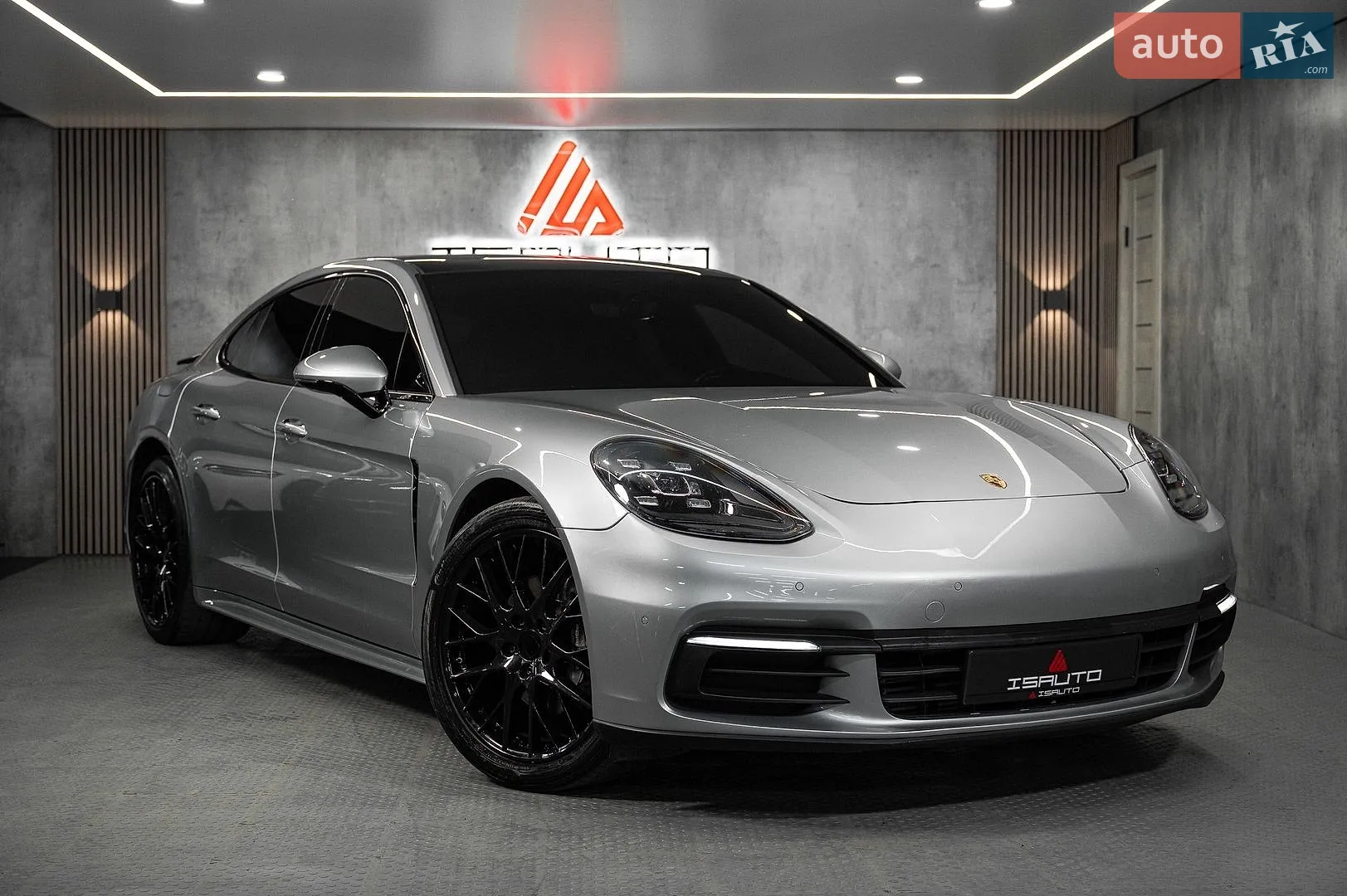 Porsche Panamera, 2019
