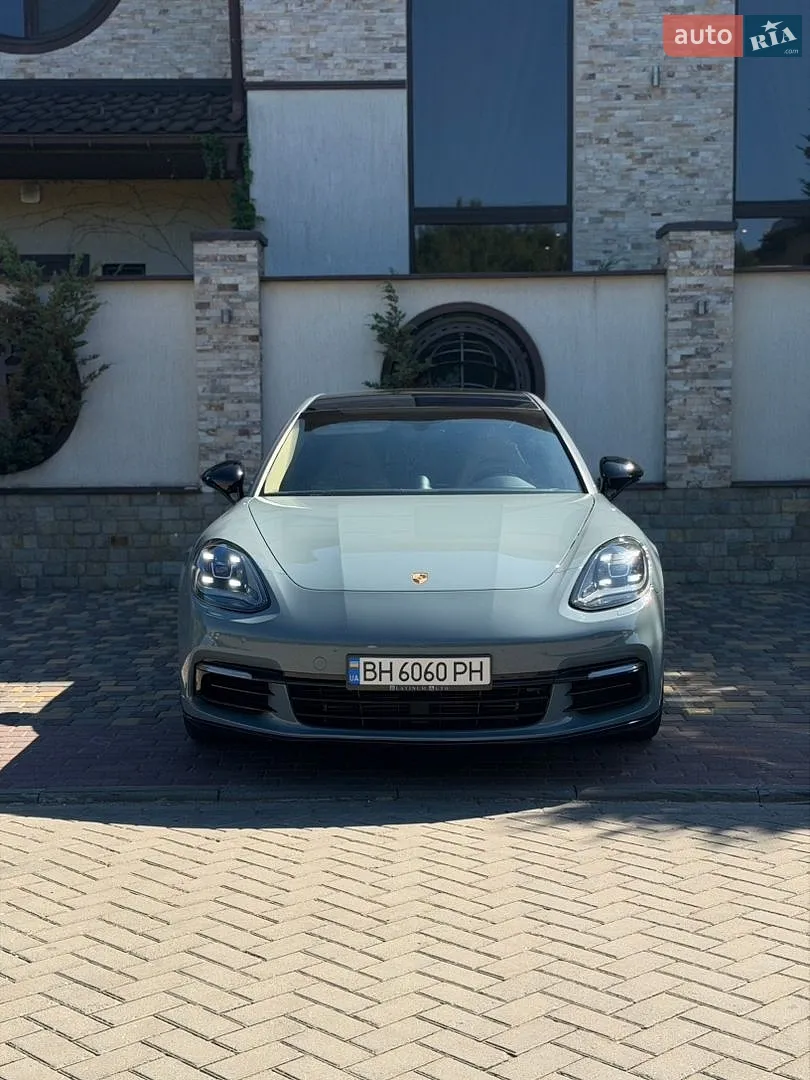 Porsche Panamera, 2018