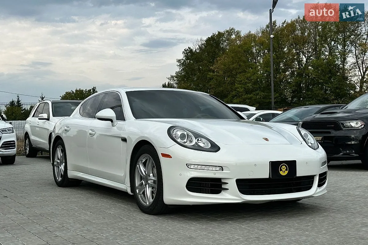 Porsche Panamera, 2013