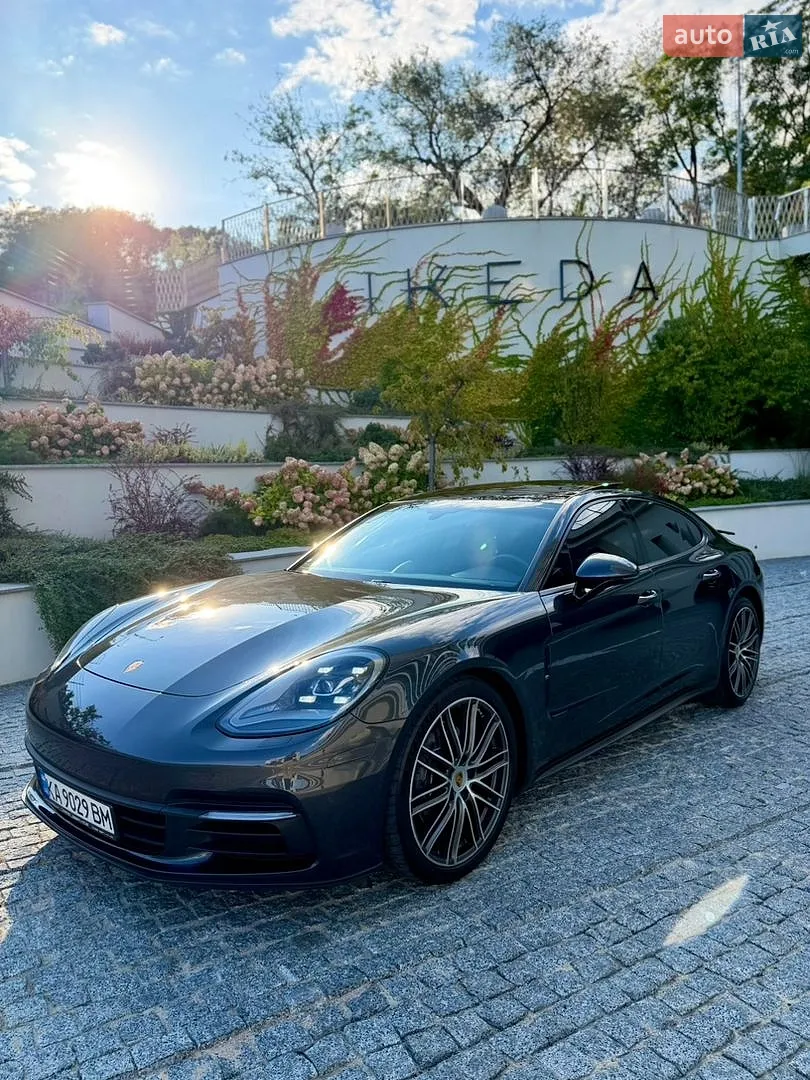 Porsche Panamera, 2018