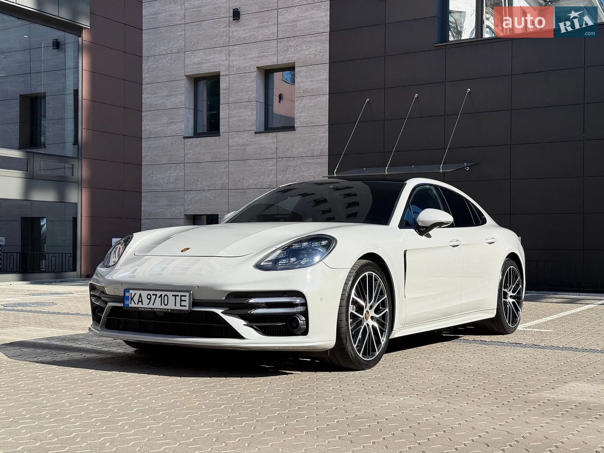 Porsche Panamera, 2021