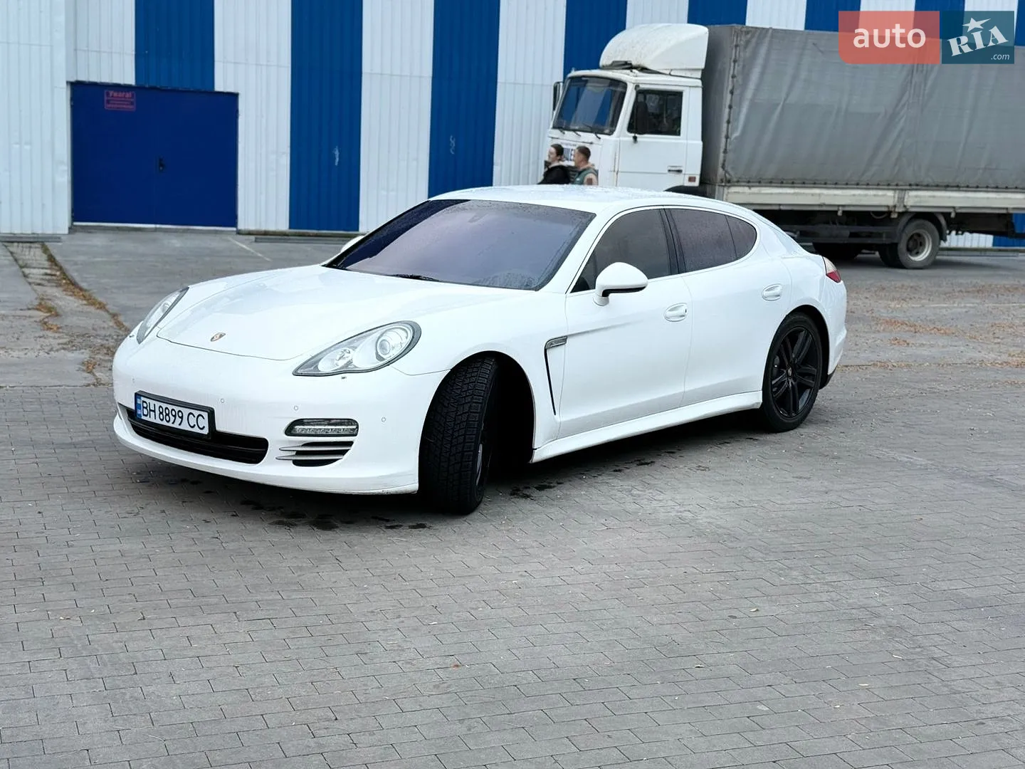 Porsche Panamera, 2011