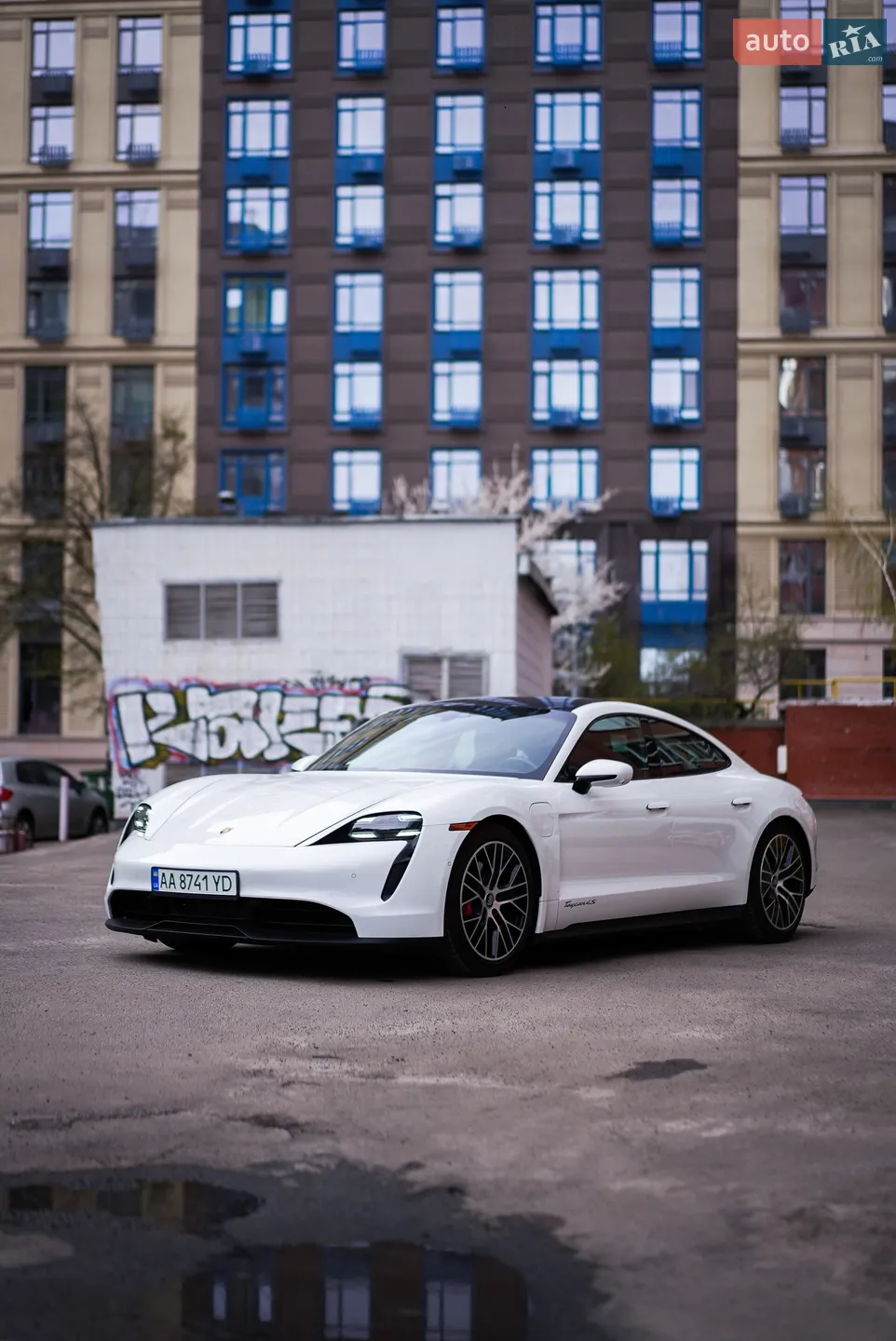Porsche Taycan, 2020