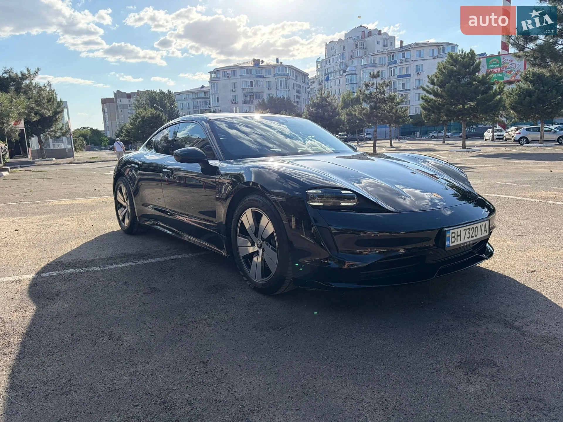 Porsche Taycan, 2021