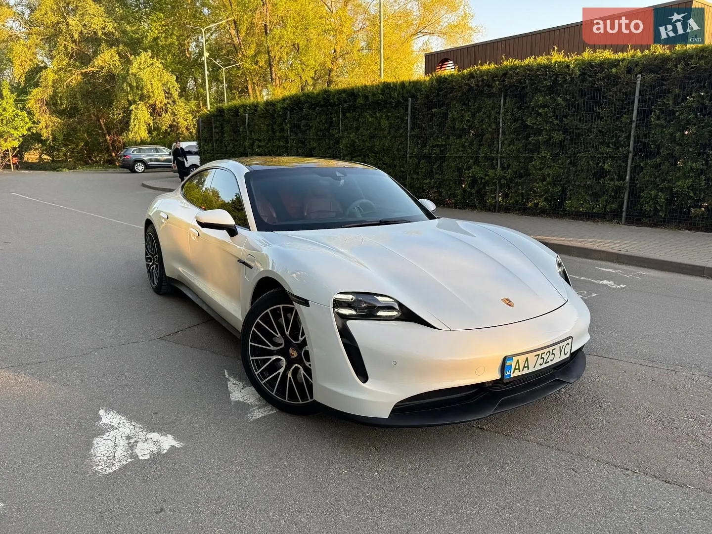 Porsche Taycan, 2020