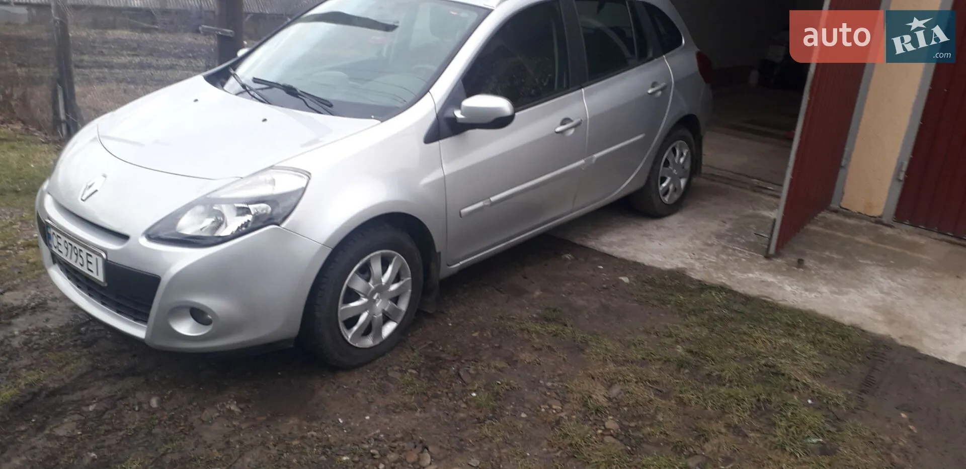 Renault Clio 2011 — 1