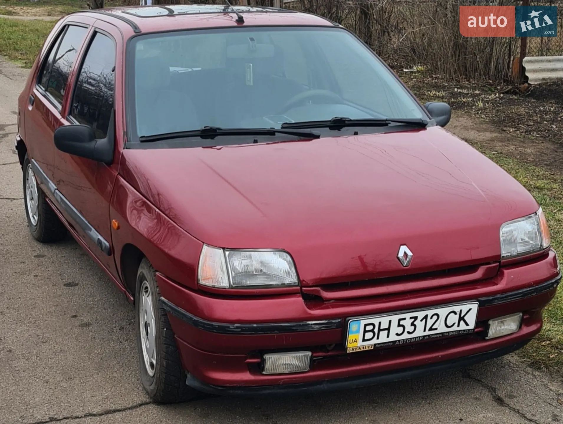 Renault Clio, 1994