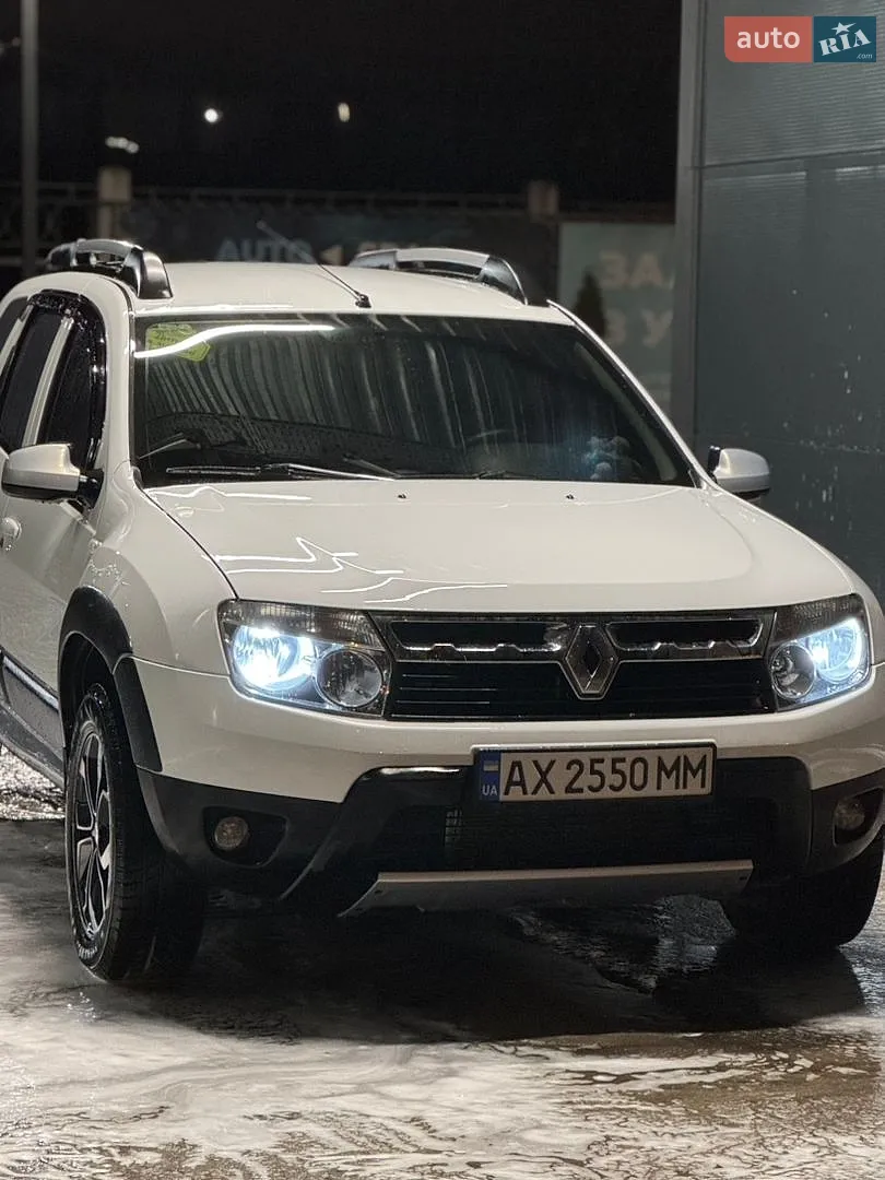 Renault Duster, 2012