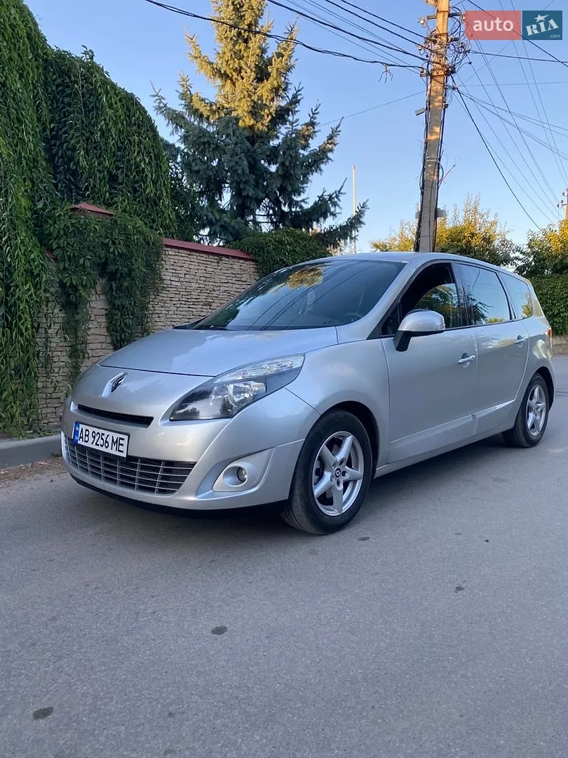 Renault Grand Scenic, 2011