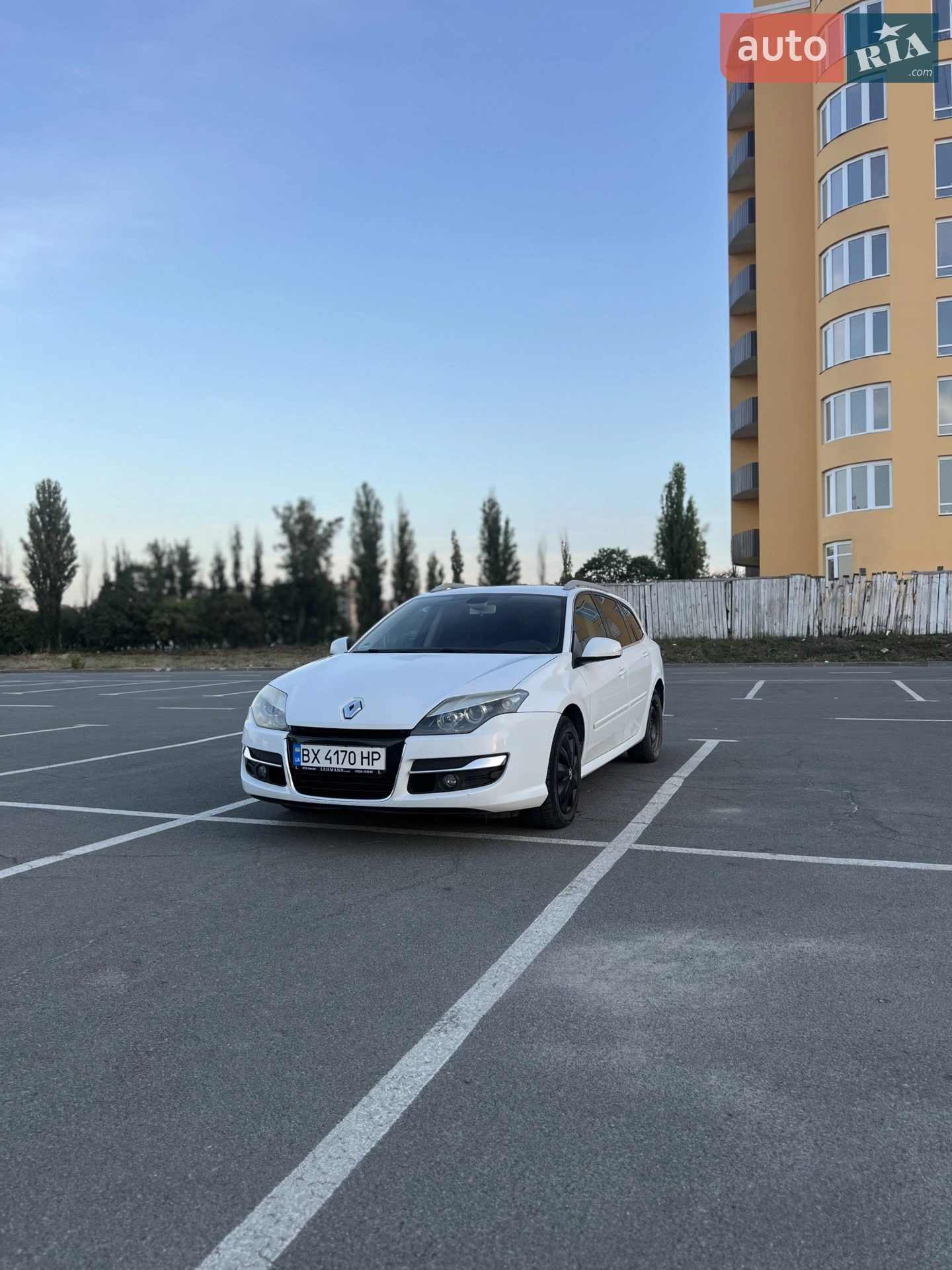 Renault Laguna, 2011