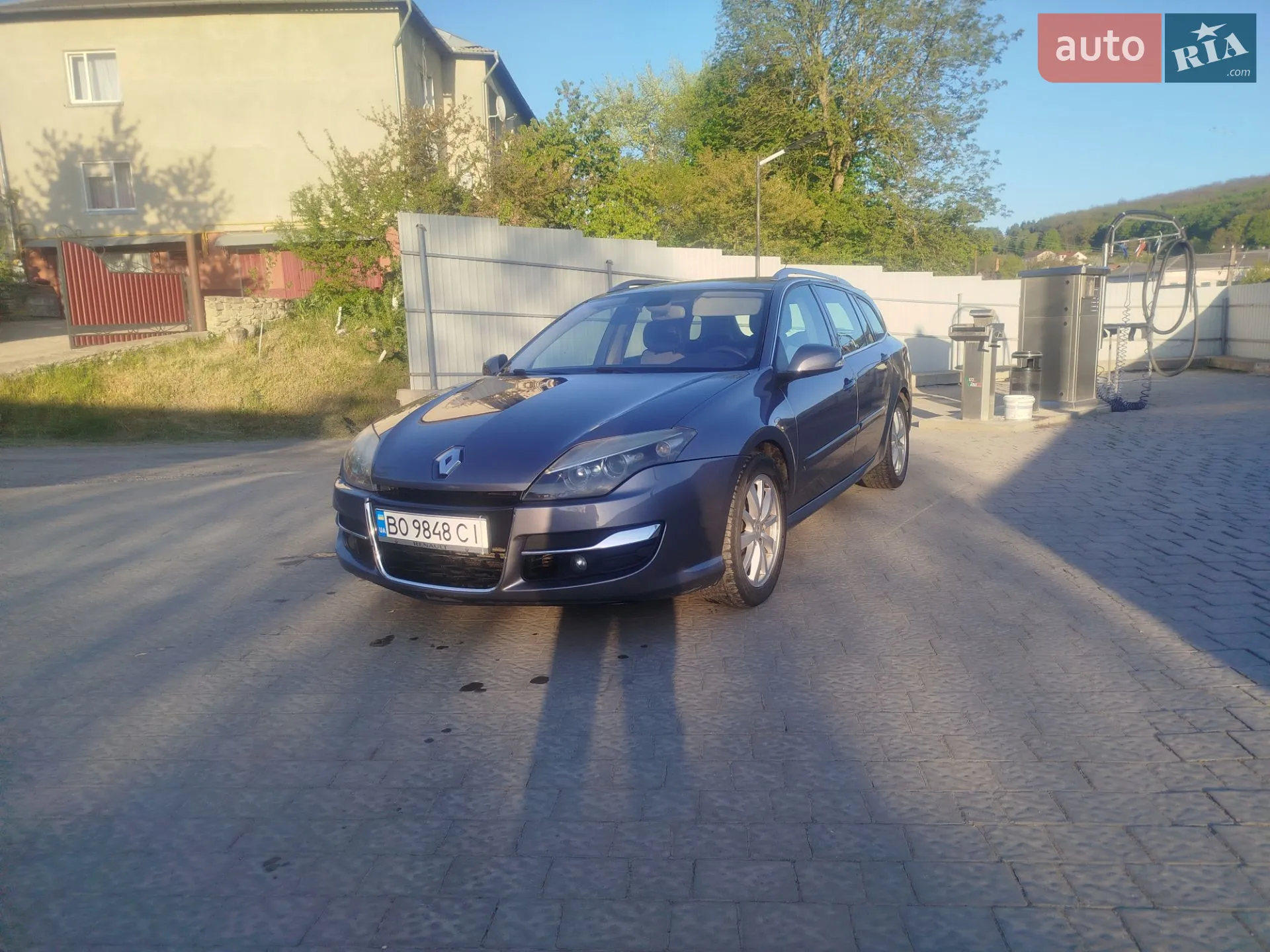 Renault Laguna, 2011