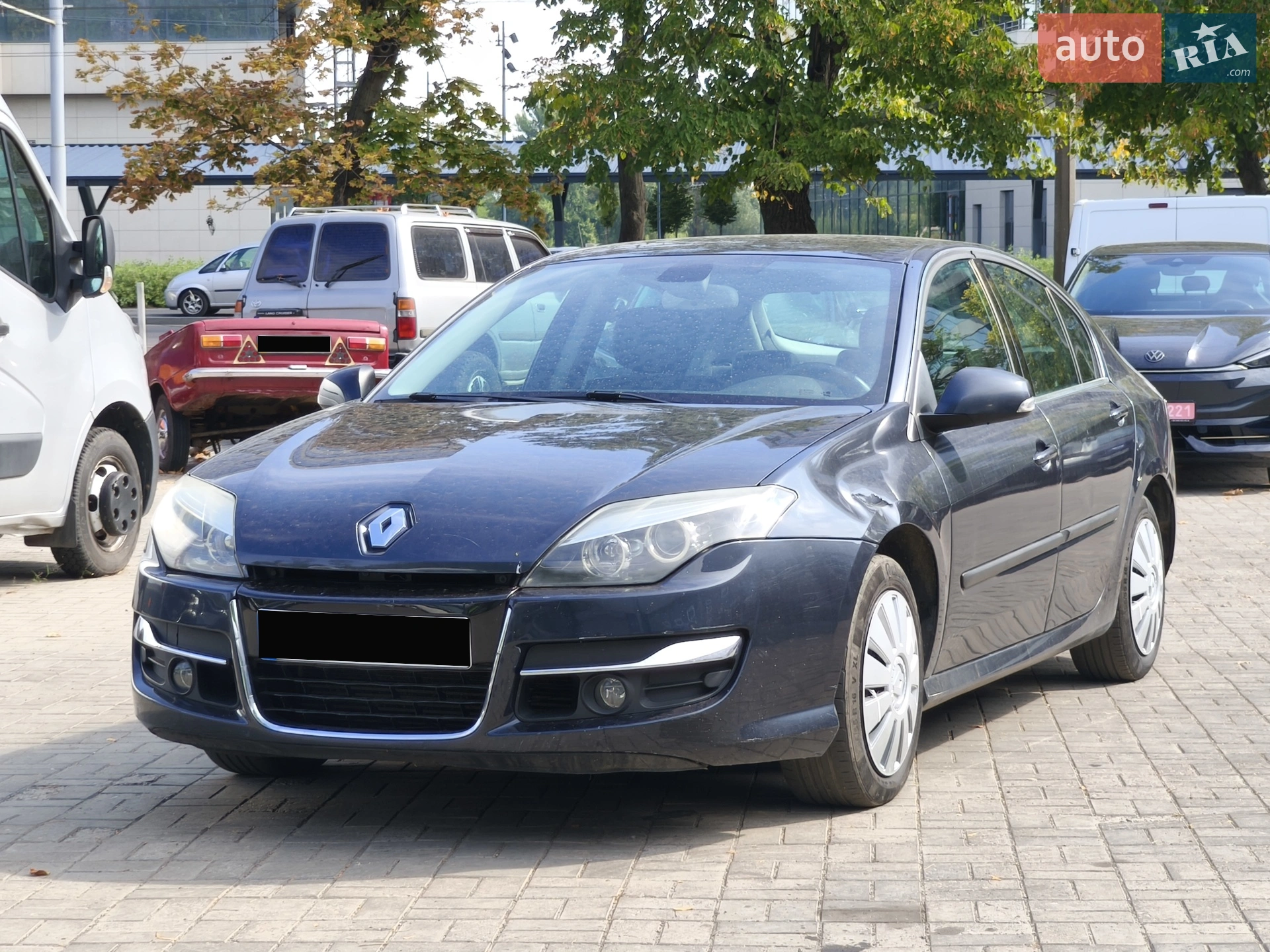 Renault Laguna, 2011