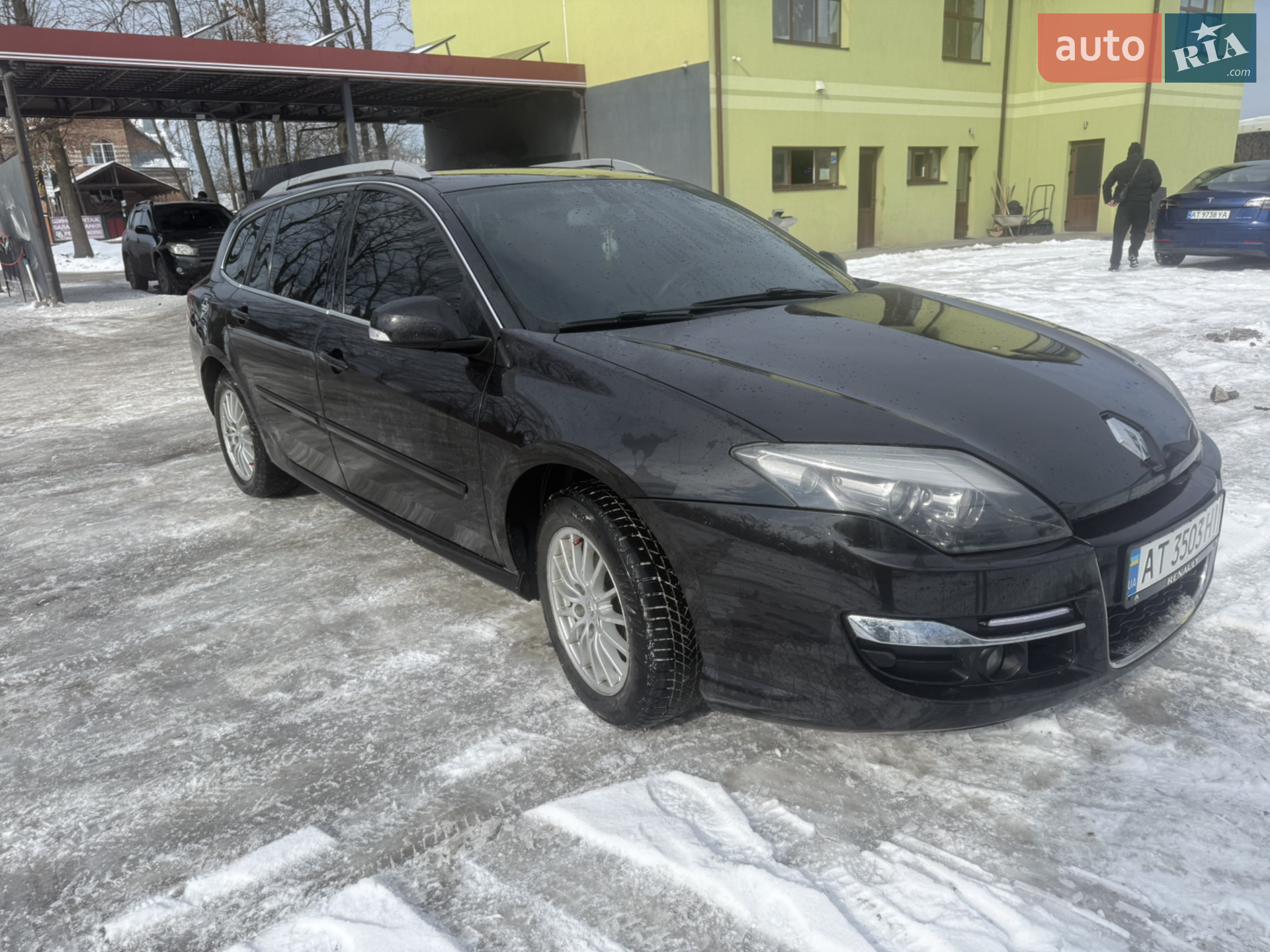 Renault Laguna, 2011