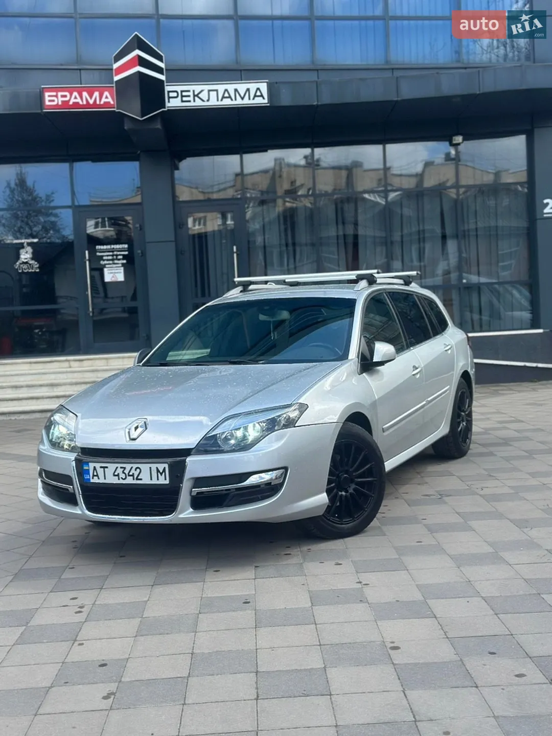 Renault Laguna, 2011