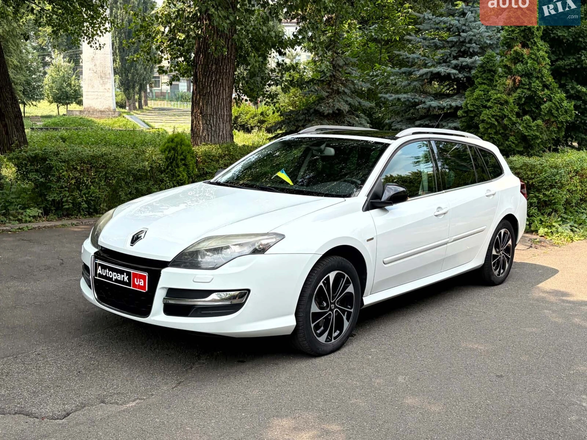 Renault Laguna, 2013