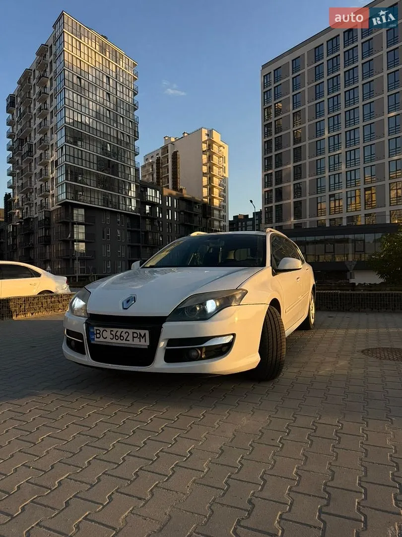 Renault Laguna, 2012