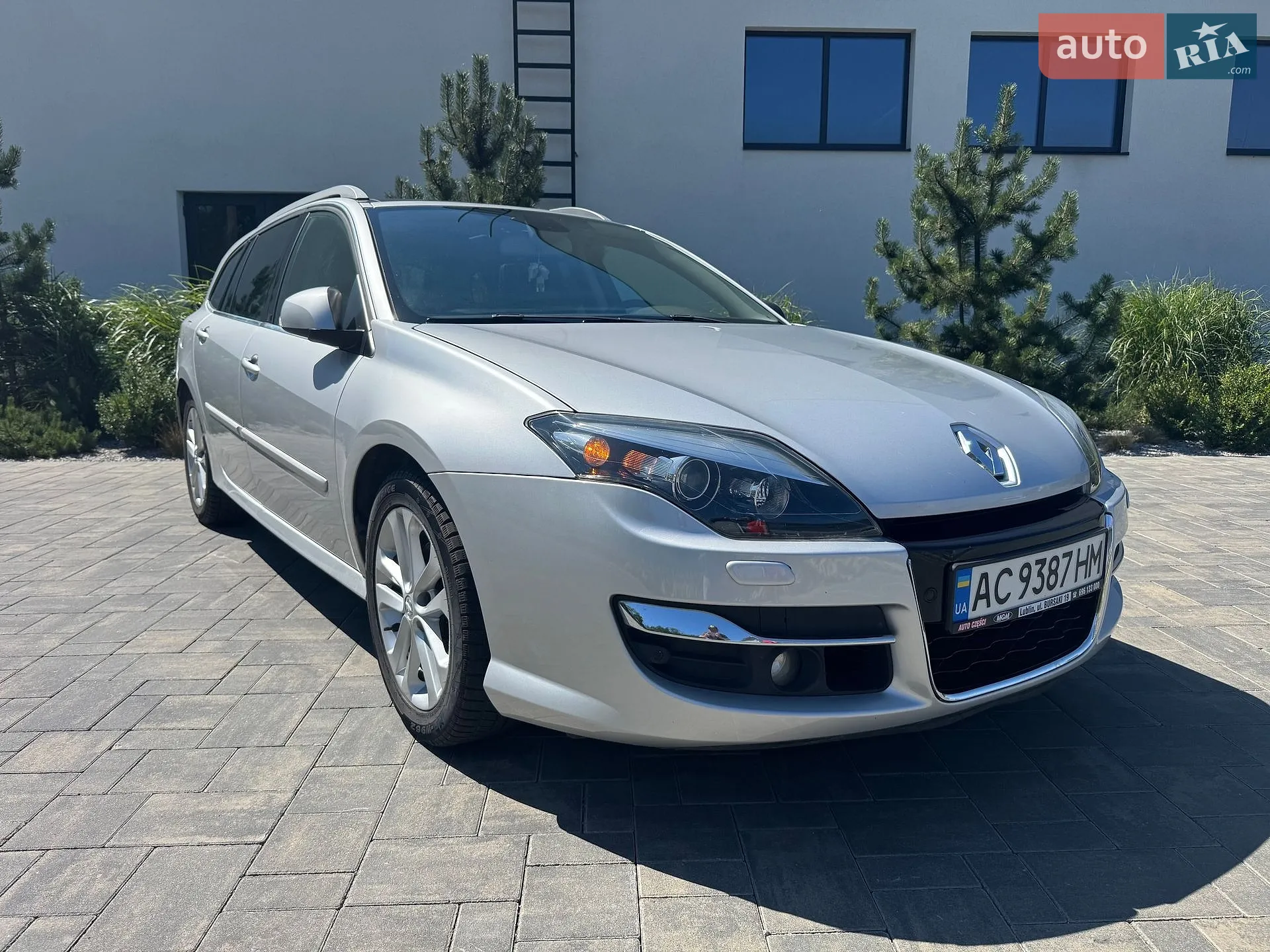 Renault Laguna, 2011